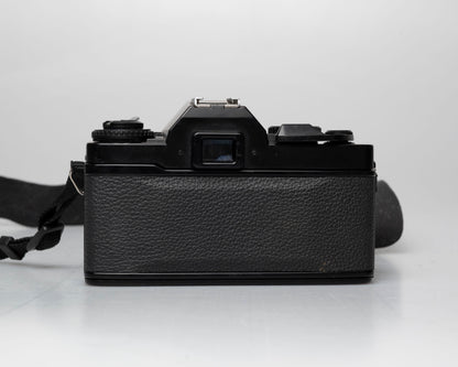Appareil photo reflex Ricoh KR-10 Super 35mm + objectif Rikenon P 50mm 1:2