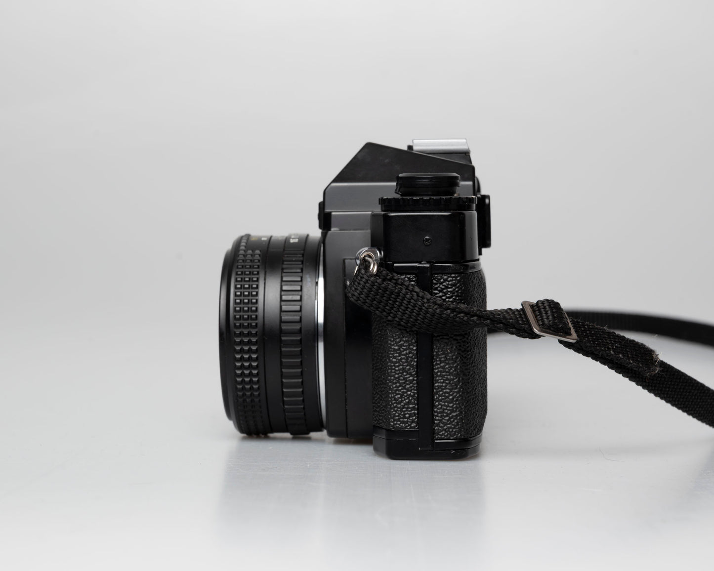Ricoh KR-5 reflex 35mm Super avec objectif Rikenon 50mm 1:2