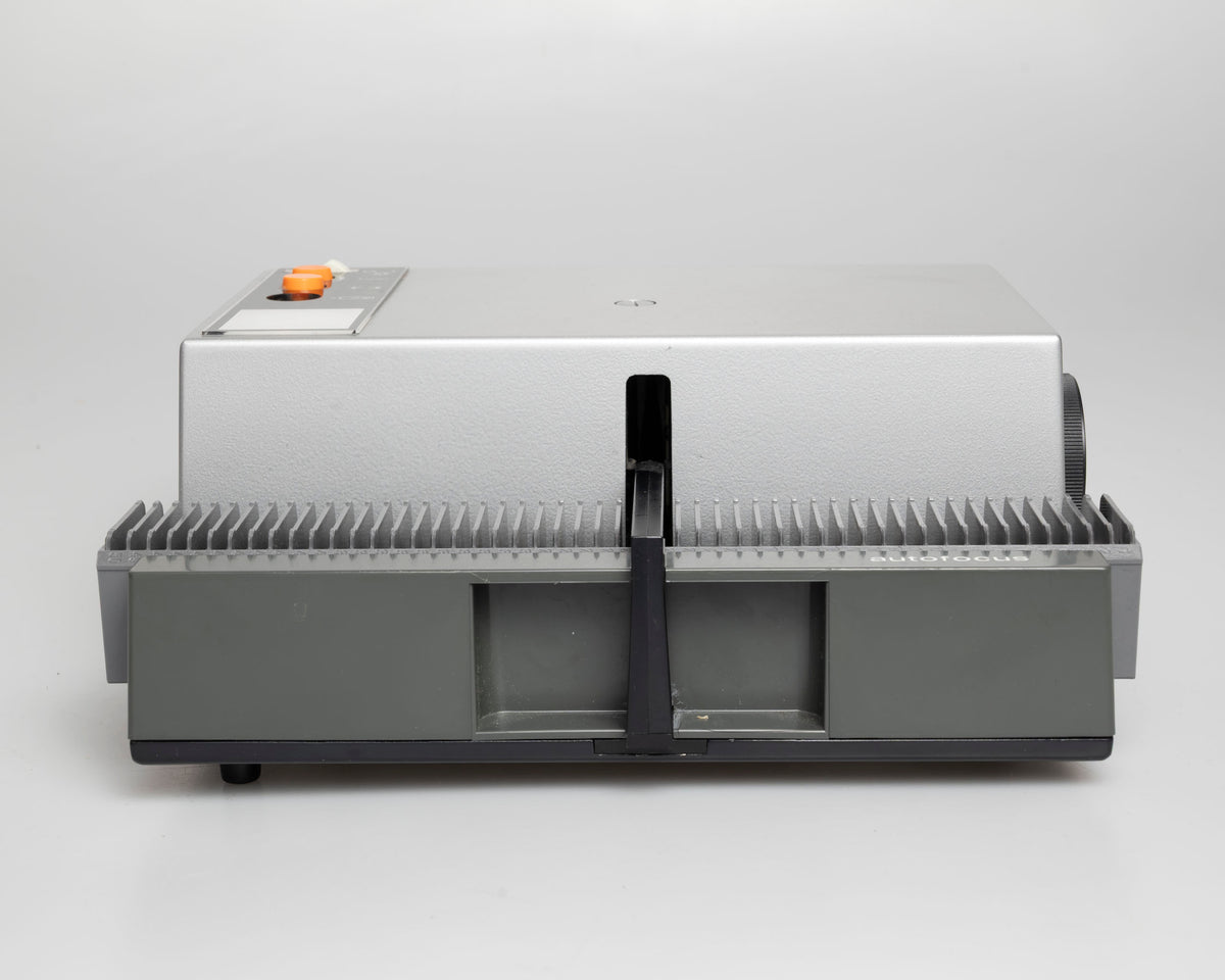 Rollei P350AF 35mm slide projector (serial 6888217)