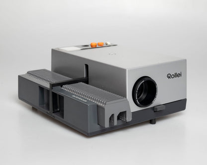 Rollei P350AF 35mm slide projector w/ remote control + case (serial 8703160)