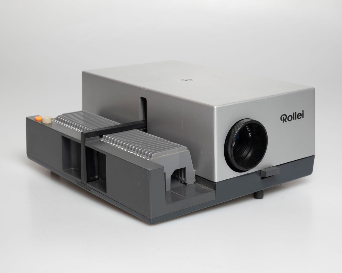 Rollei P35A 35mm slide projector w/ remote control (serial 5383334)