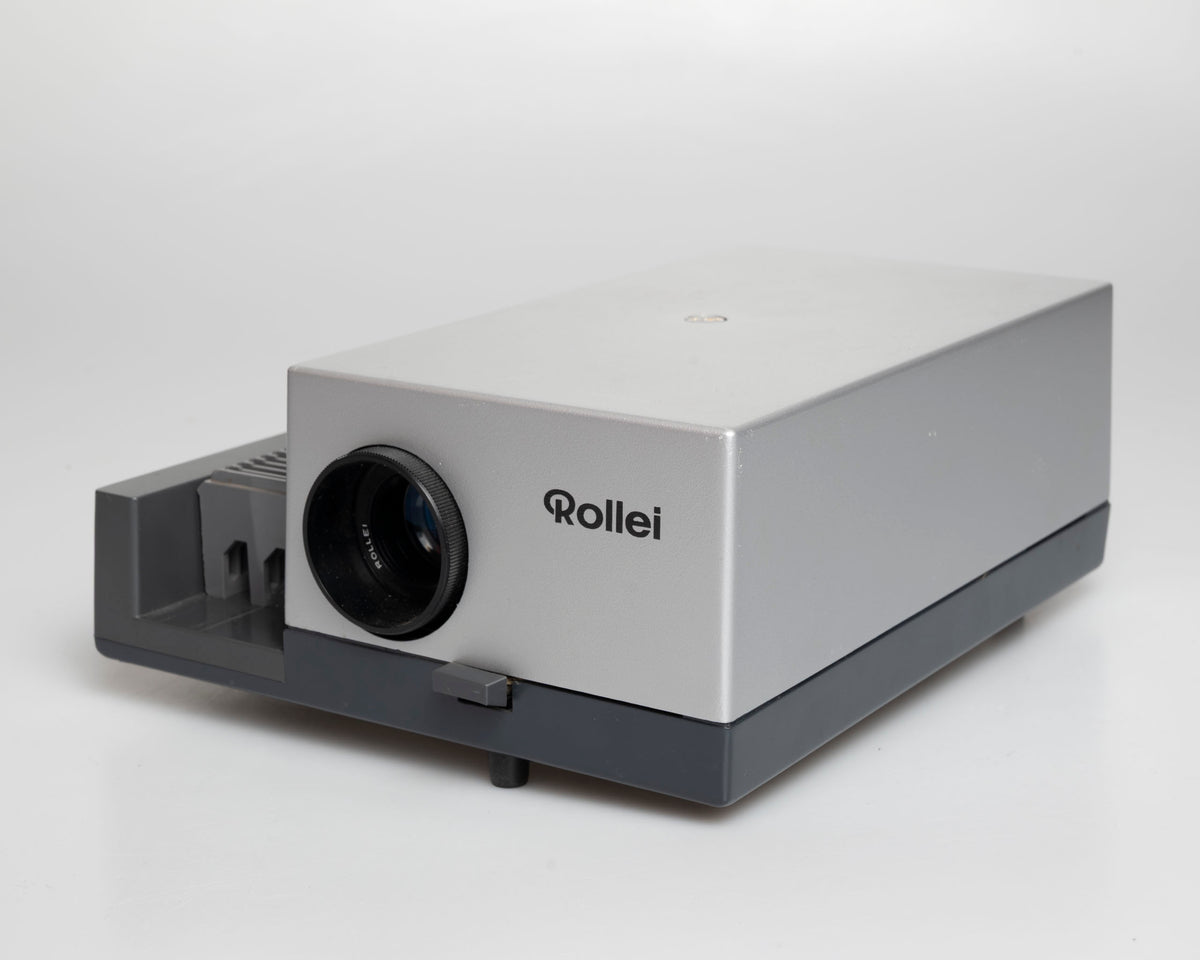 Rollei P35A 35mm slide projector w/ remote control (serial 5383334)