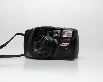 Samsung AF Zoom 1050 35mm camera w/ case + manual (serial 97101758)