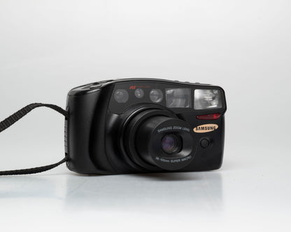Samsung AF Zoom 1050 35mm camera w/ case + manual (serial 97101758)