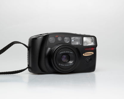 Samsung AF Zoom 1050 35mm camera w/ case + manual (serial 97101758)