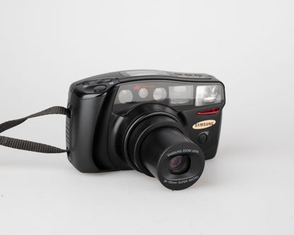 Samsung AF Zoom 1050 35mm camera w/ case (serial 97104944)
