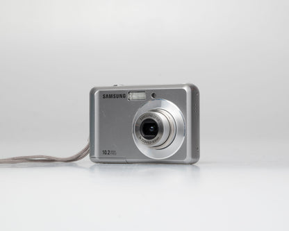 Samsung ES15 10 MP CCD sensor digicam w/ 4GB SD card (serial A24QC90SB02216P)