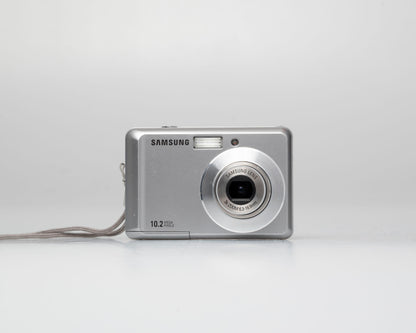 Samsung ES15 10 MP CCD sensor digicam w/ 4GB SD card (serial A24QC90SB02216P)