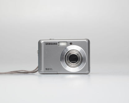 Samsung ES15 10 MP CCD sensor digicam w/ 4GB SD card (serial A24QC90SB02216P)
