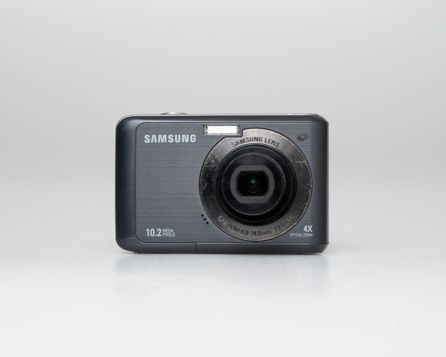 Appareil photo numérique à capteur CCD Samsung ES20 10,2 MP avec carte SD de 4 Go (série CJ66C30SC02913V)