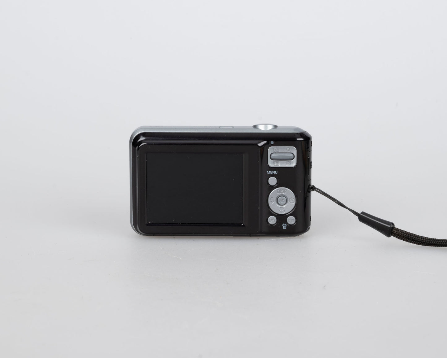 Samsung ES67 10 MP CCD sensor digicam w/ 4GB SD card + battery + charger