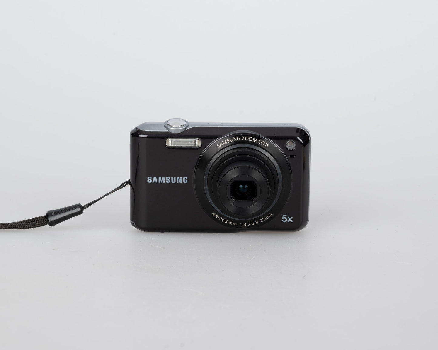 Samsung ES67 10 MP CCD sensor digicam w/ 4GB SD card + battery + charger