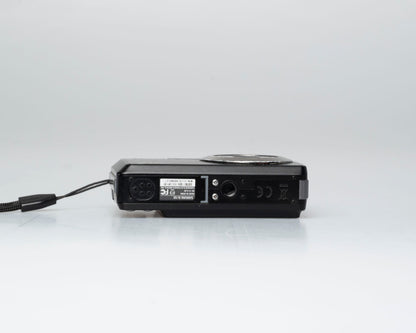 Samsung SL102 10.2 MP CCD sensor digicam w/ 2GB SD card + battery + charger (serial A1V3C908B0187L))