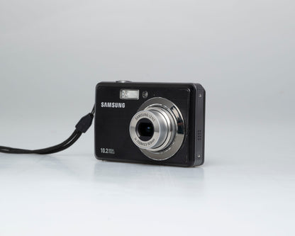 Samsung SL102 10.2 MP CCD sensor digicam w/ 2GB SD card + battery + charger (serial A1V3C908B0187L))
