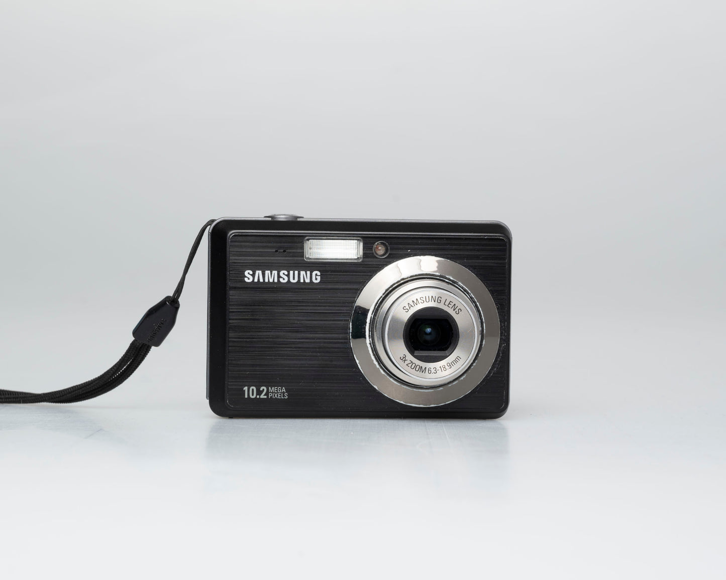 Samsung SL102 10.2 MP CCD sensor digicam w/ 2GB SD card + battery + charger (serial A1V3C908B0187L))