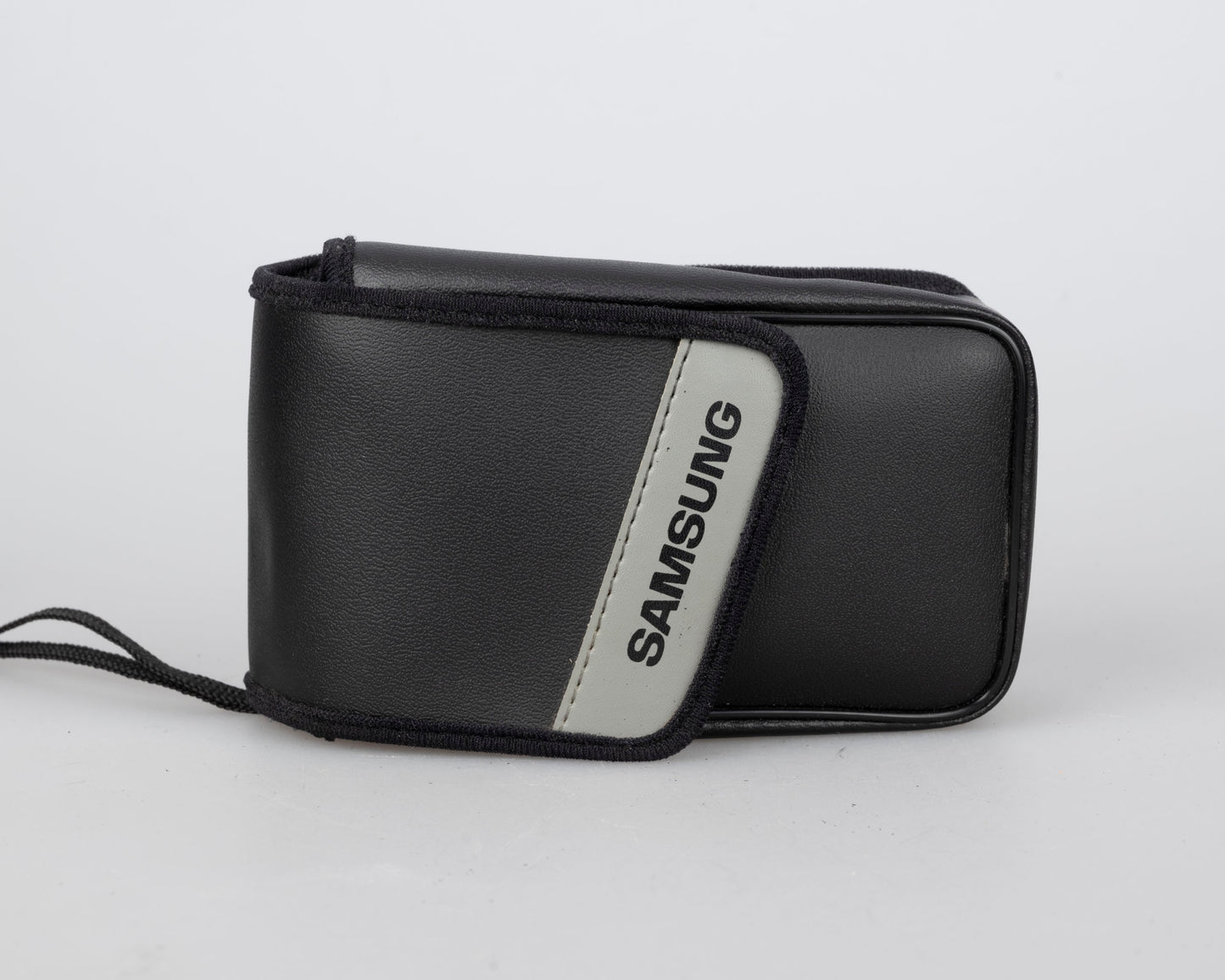 Samsung SF-100 35mm film camera w/ case (serial 2504289)