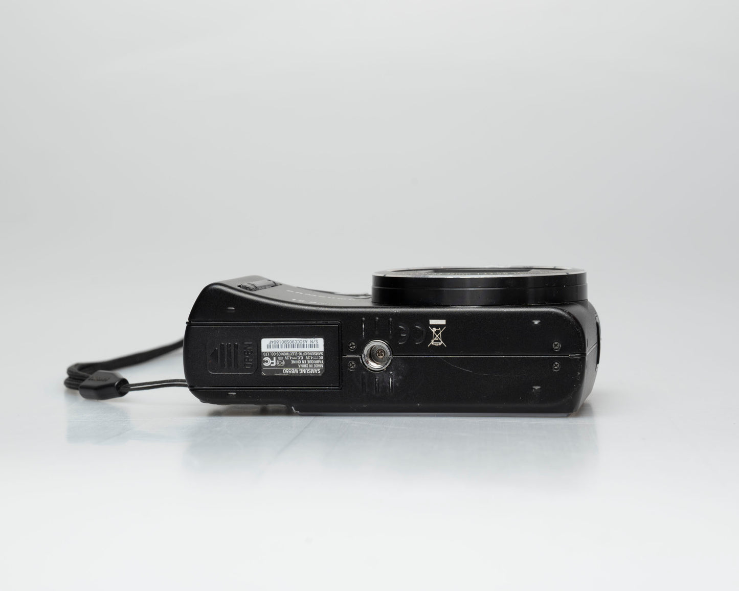 Samsung WB550 appareil photo numérique 12MP avec carte SD de 8 Go + batterie + chargeur (numéro de série A2CCC90SB01804F)
