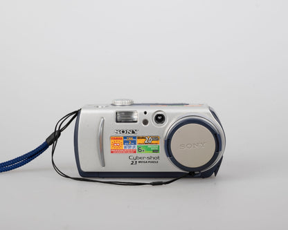 Appareil photo numérique à capteur CCD Sony Cyber-Shot DSC-P50 2,1 MP (utilise des piles AA + des cartes Memory Stick)