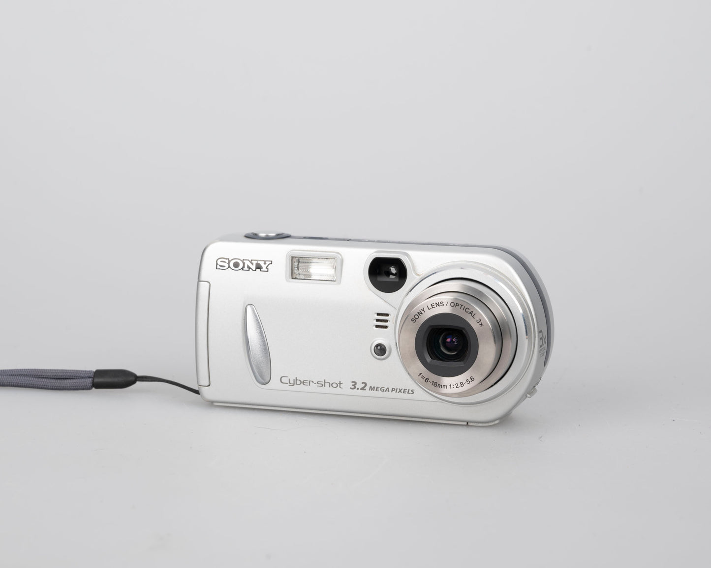 Sony Cyber-Shot DSC-P72 3.1 MP CCD sensor digicam w/ 16MB Memory Stick card + original case (uses AA batteries)