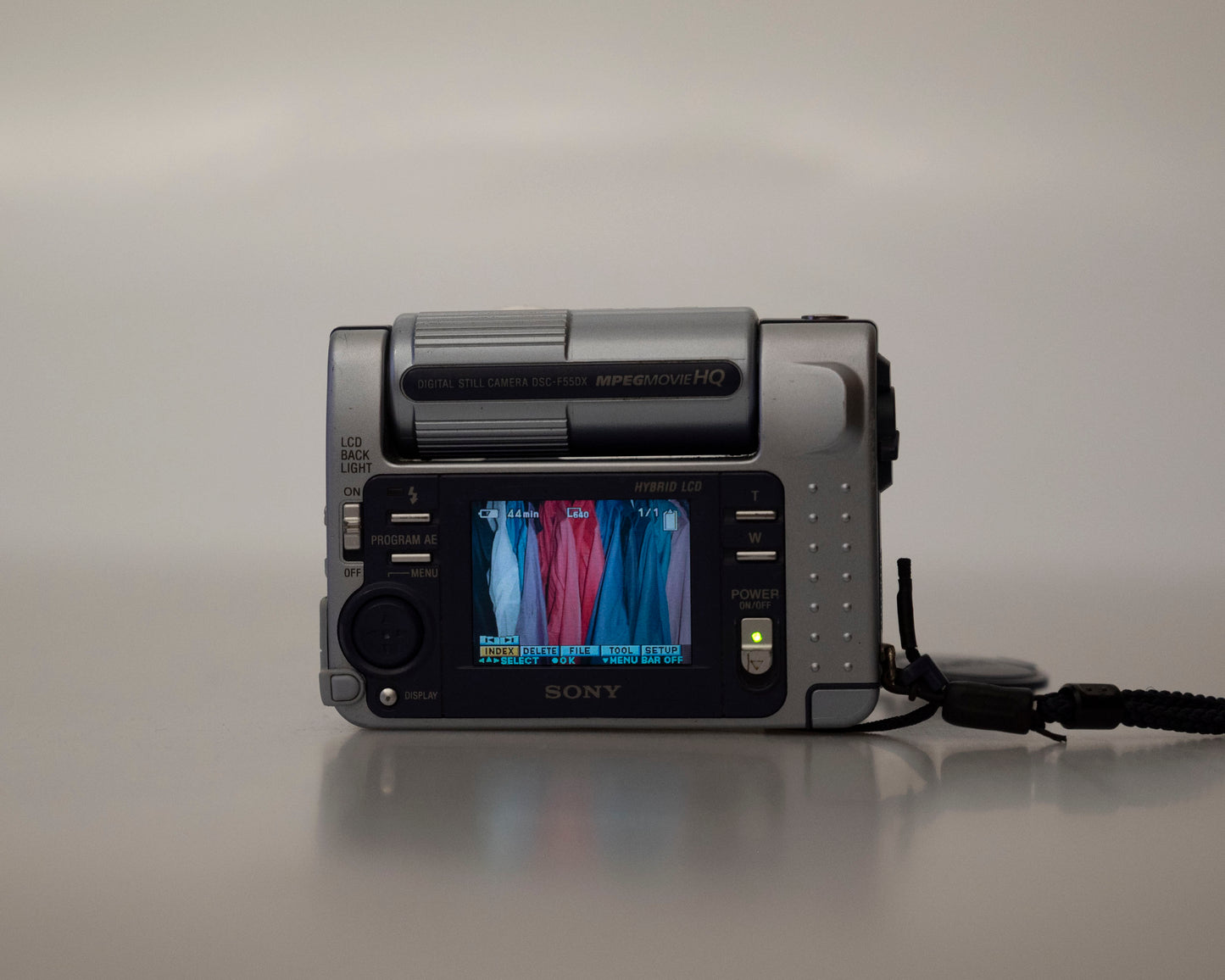 Sony Cyber-Shot DSC-F55DX appareil photo numérique 3,3 MP avec carte Memory Stick de 64 Mo + batterie + chargeur