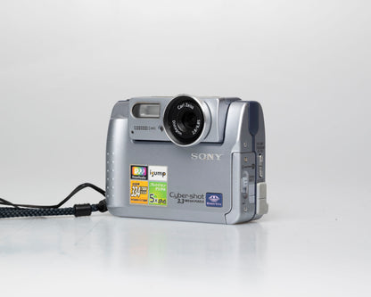 Sony Cyber-Shot DSC-F55DX appareil photo numérique 3,3 MP avec carte Memory Stick de 64 Mo + batterie + chargeur