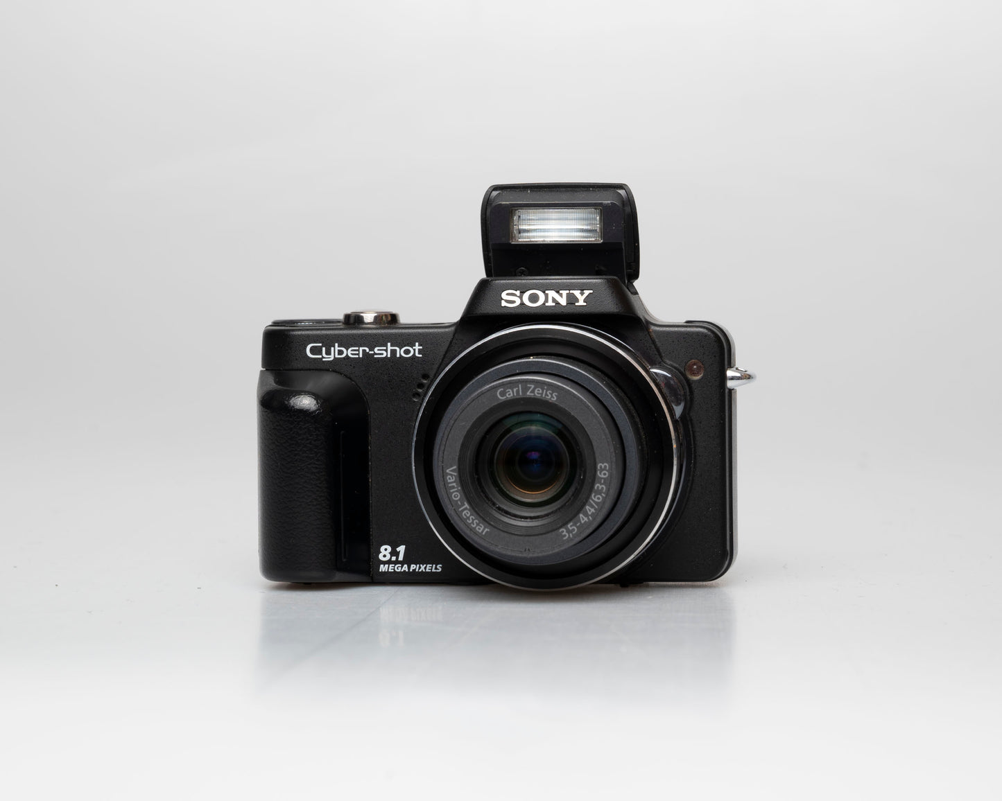 Sony Cyber-Shot DSC-H10 appareil photo numérique 8,1 MP avec carte mémoire de 2 Go + adaptateur MicroSD vers MS ProDuo + batterie + chargeur + pare-soleil