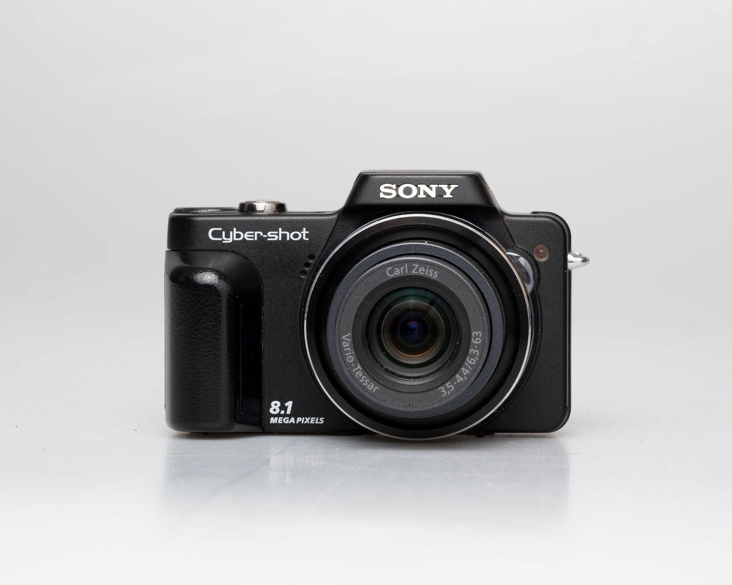 Sony Cyber-Shot DSC-H10 appareil photo numérique 8,1 MP avec carte mémoire de 2 Go + adaptateur MicroSD vers MS ProDuo + batterie + chargeur + pare-soleil