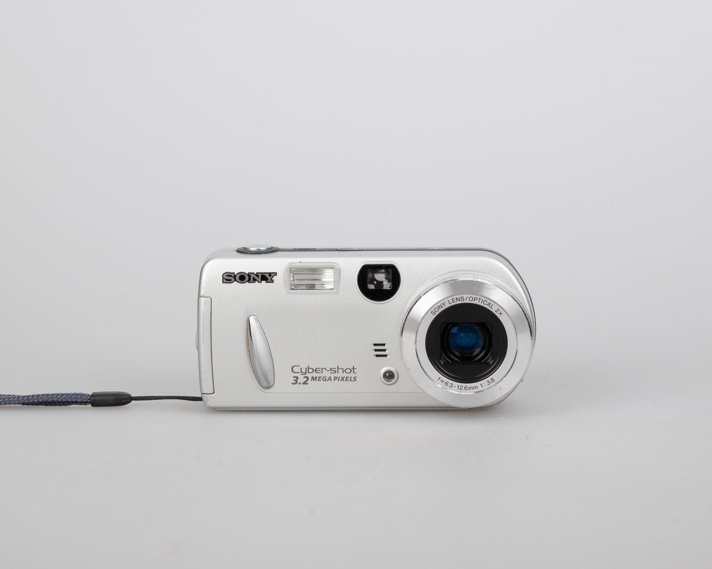 Sony Cyber-Shot DSC-P52 3.1 MP CCD sensor digicam w/ 16MB Memory Stick card (uses AA batteries; serial 7704755)