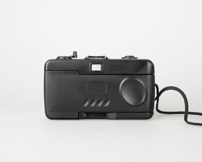Suntone MM252 Focus Free 35mm film camera w/ original box + manual