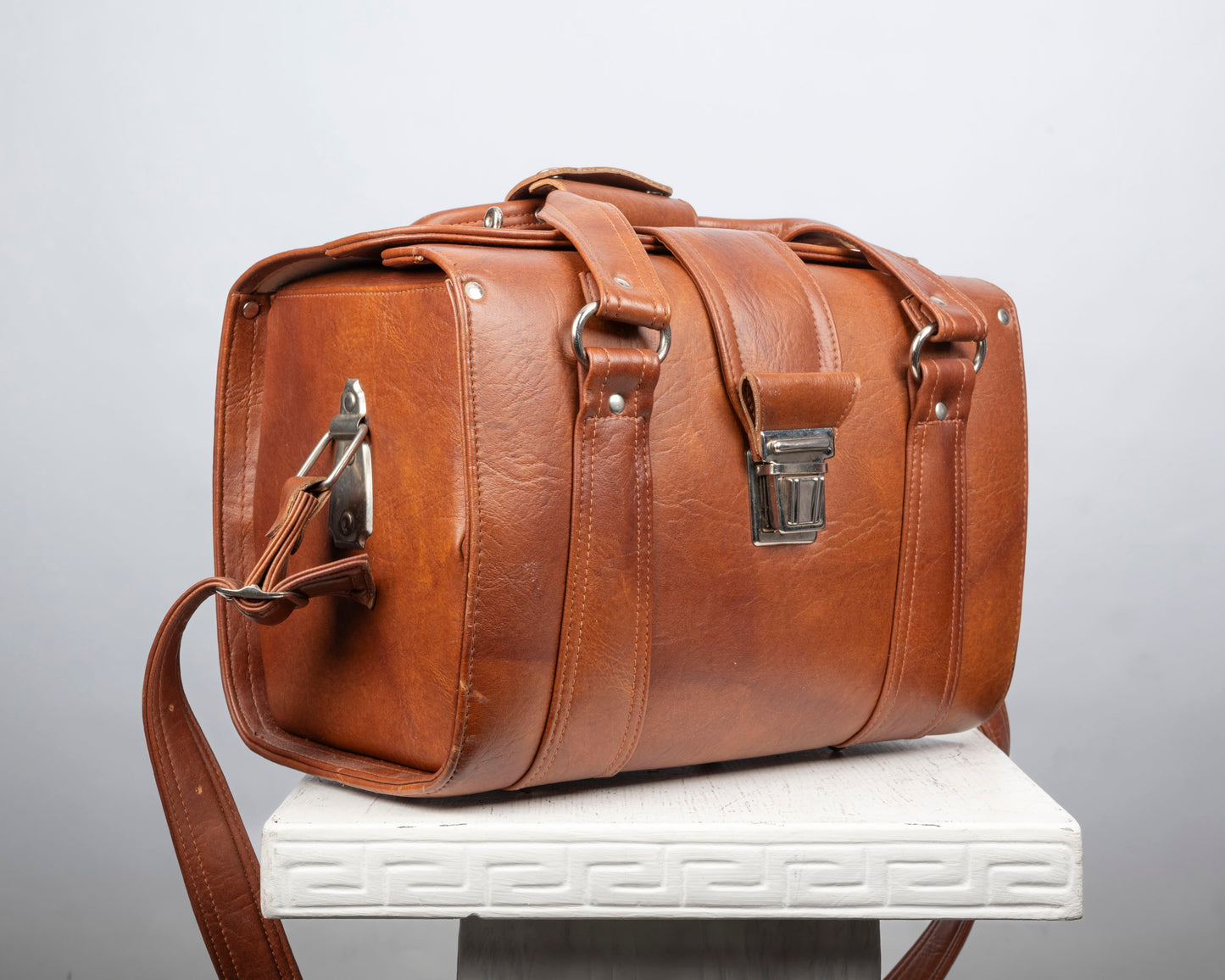 Sac à bandoulière en similicuir vintage des années 1970