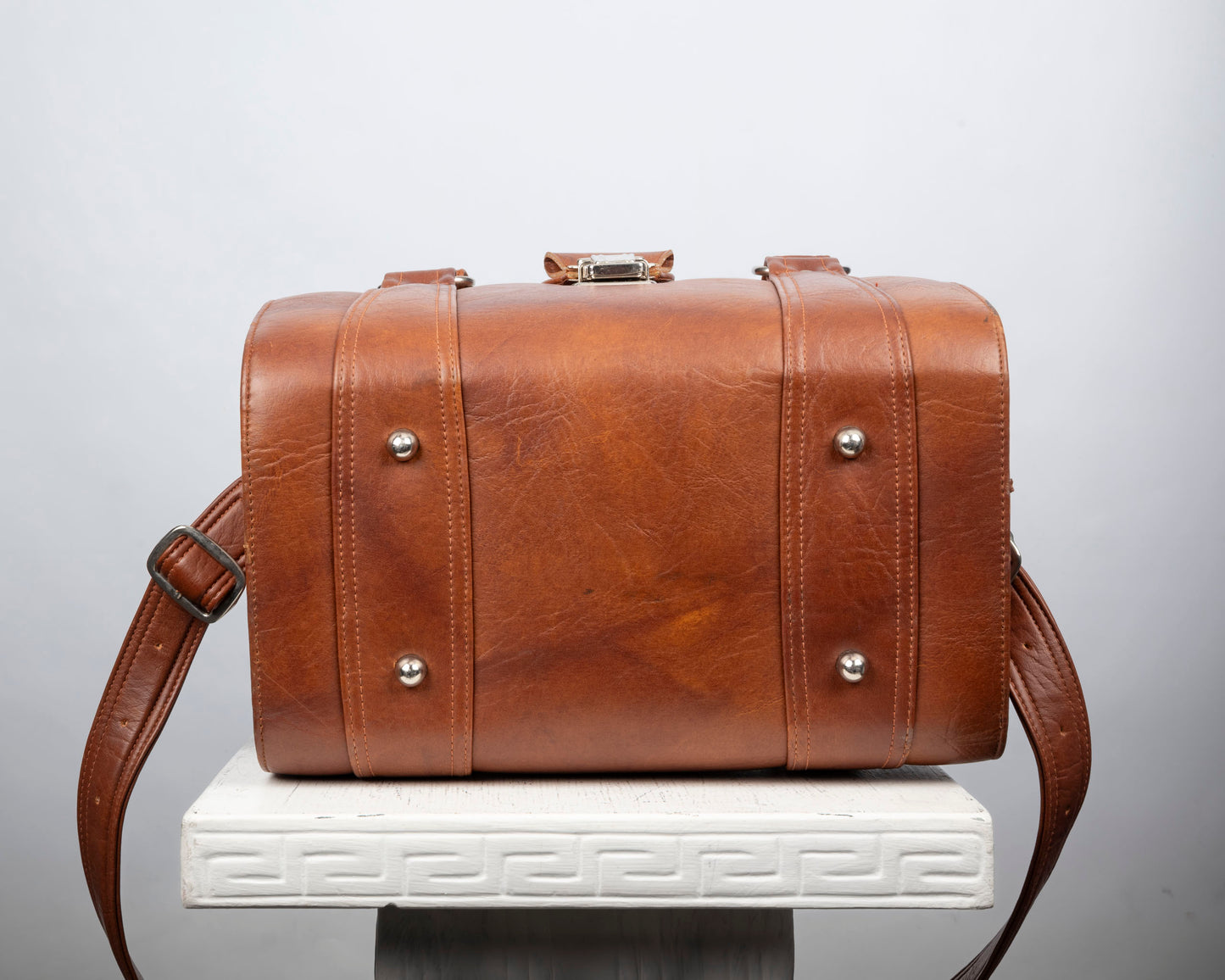 Sac à bandoulière en similicuir vintage des années 1970