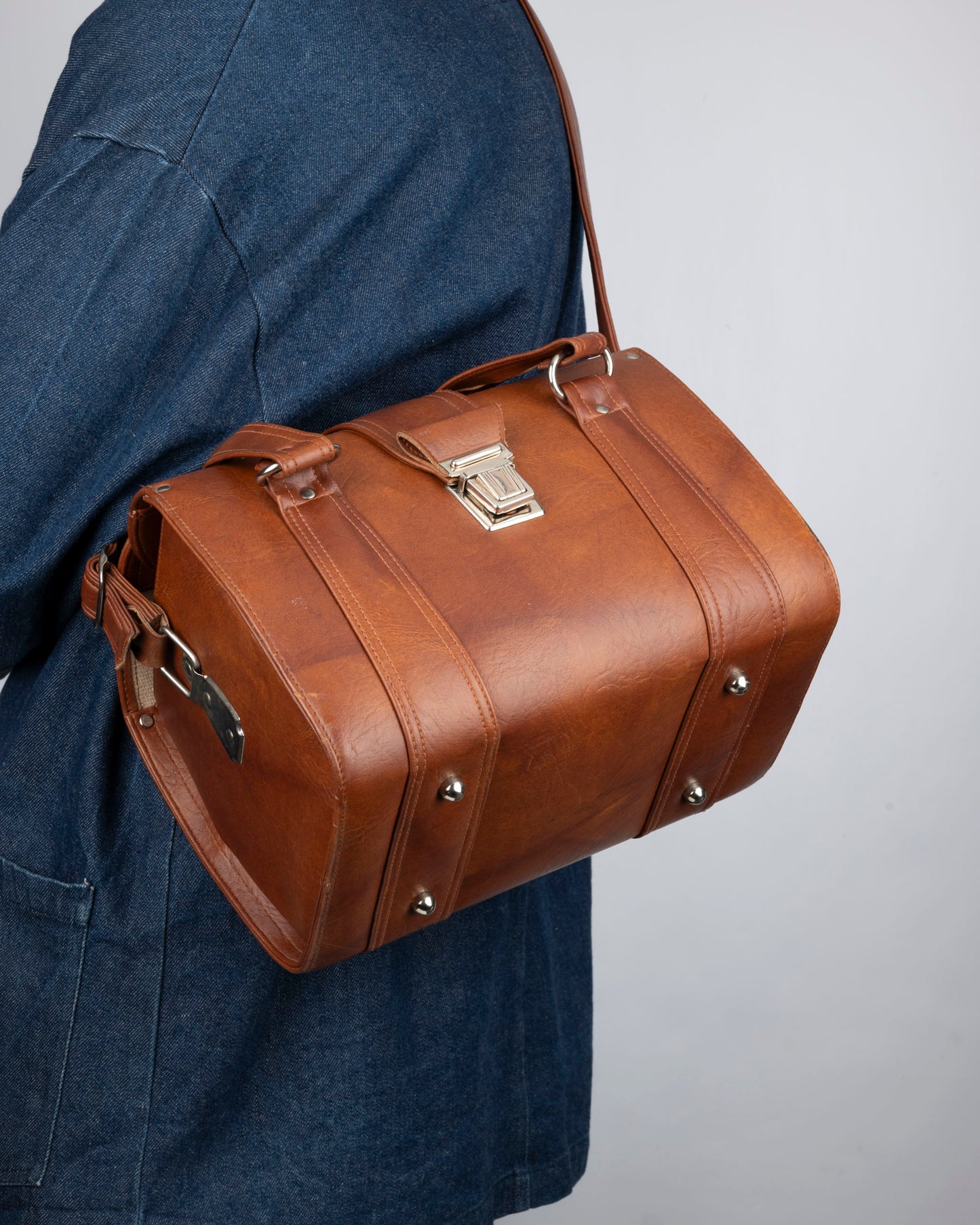 Sac à bandoulière en similicuir vintage des années 1970