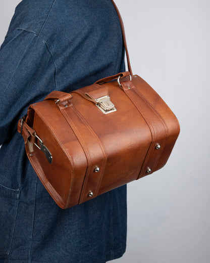 Sac à bandoulière en similicuir vintage des années 1970
