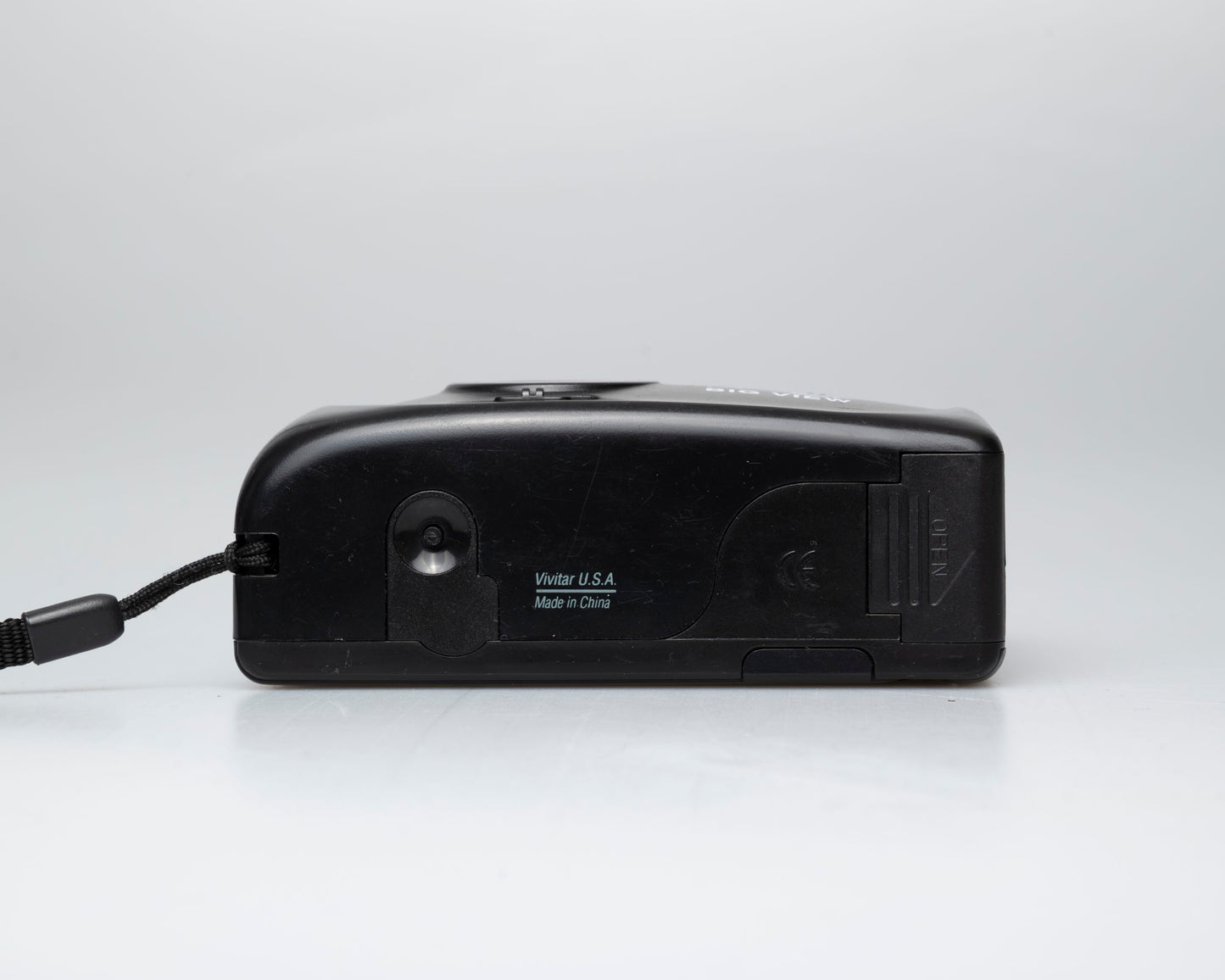 Vivitar EZ Point 'n' Shoot Big View 35mm camera (serial HICD)