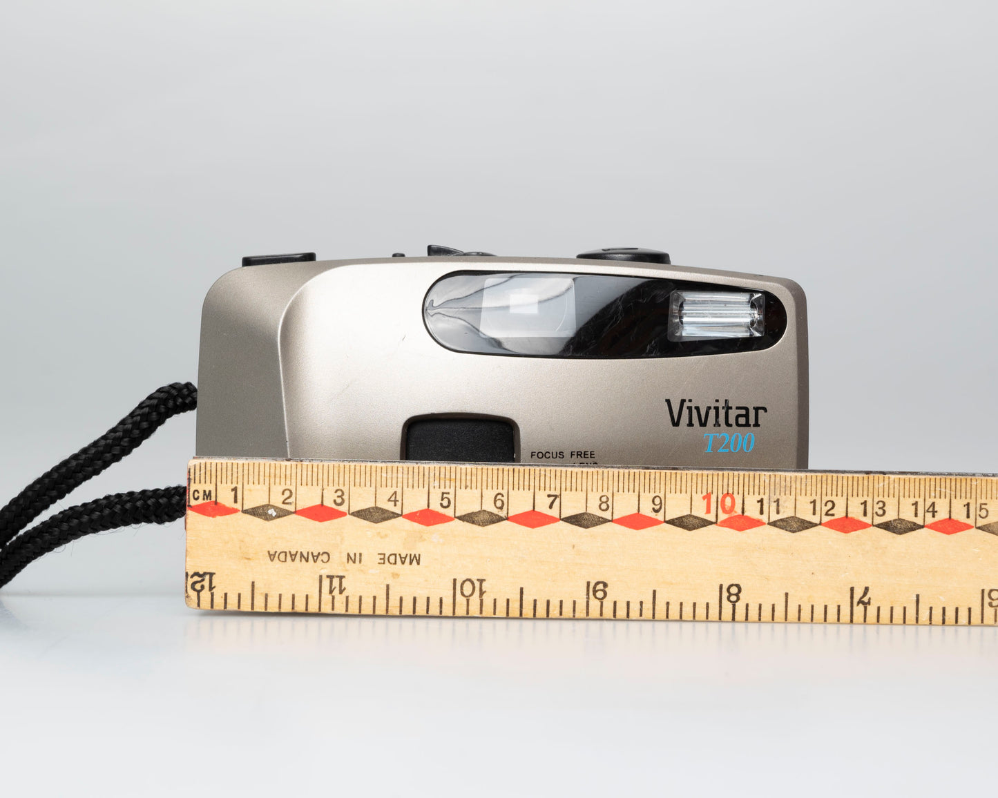 Vivitar T200 35mm film camera