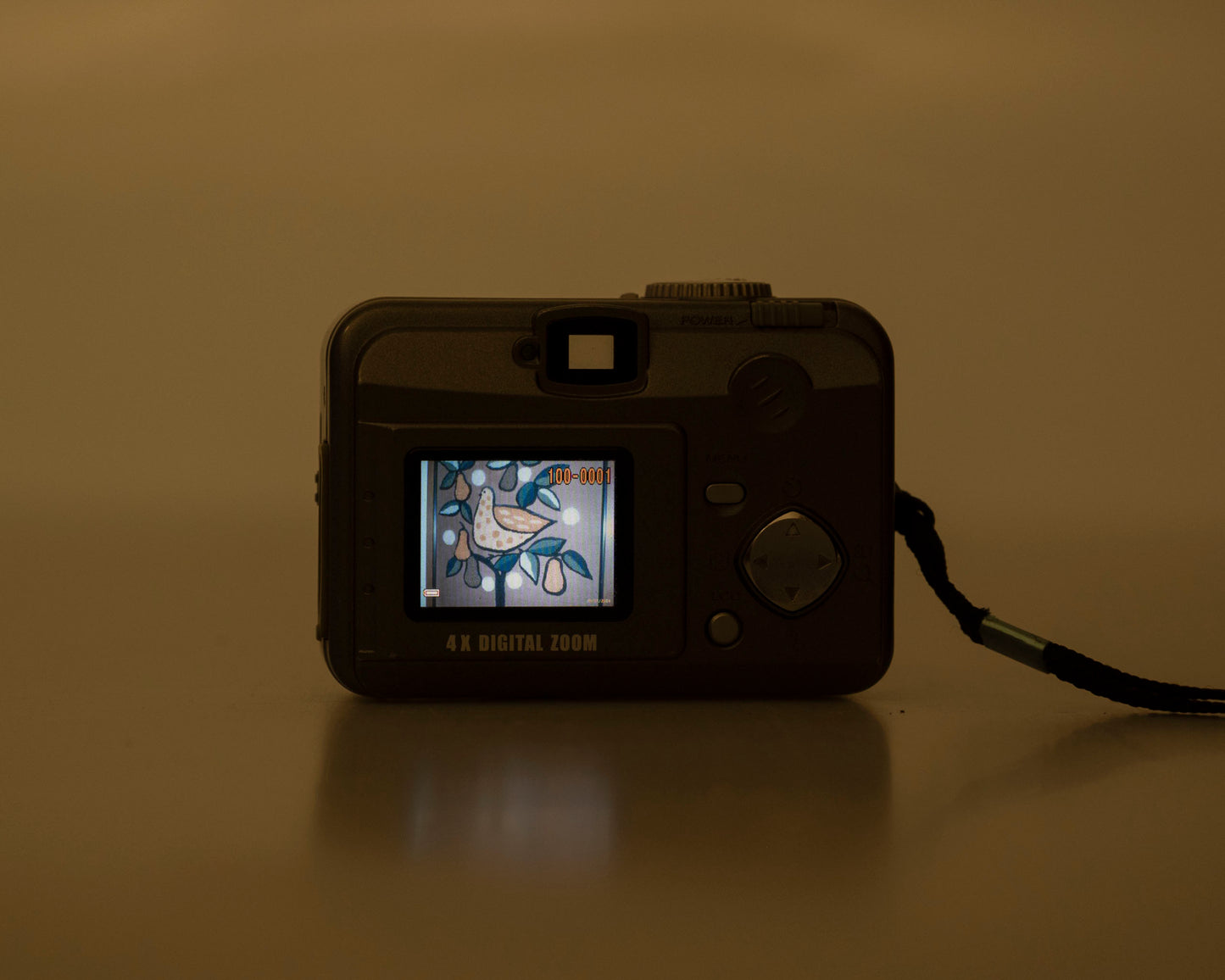 Vivitar Vivicam 3,3 MP appareil photo numérique avec câble USB (utilise des piles AA + cartes SD)