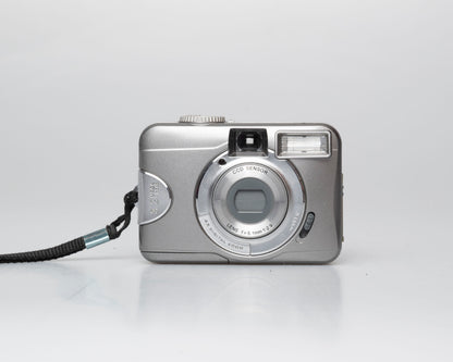Vivitar Vivicam 3,3 MP appareil photo numérique avec câble USB (utilise des piles AA + cartes SD)