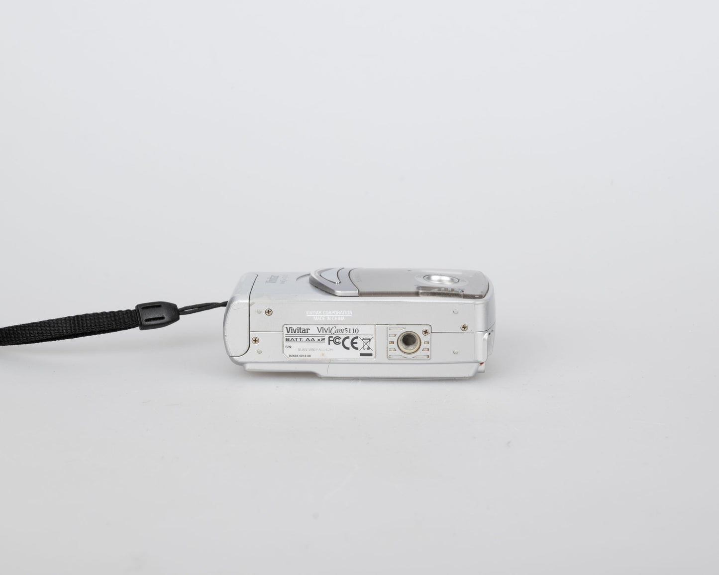 Vivitar Vivicam 5110 5 MP sensor digicam w/ USB cable (uses AA batteries + SD cards)