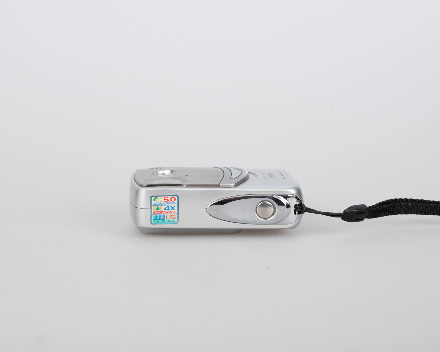 Vivitar Vivicam 5110 5 MP sensor digicam w/ USB cable (uses AA batteries + SD cards)
