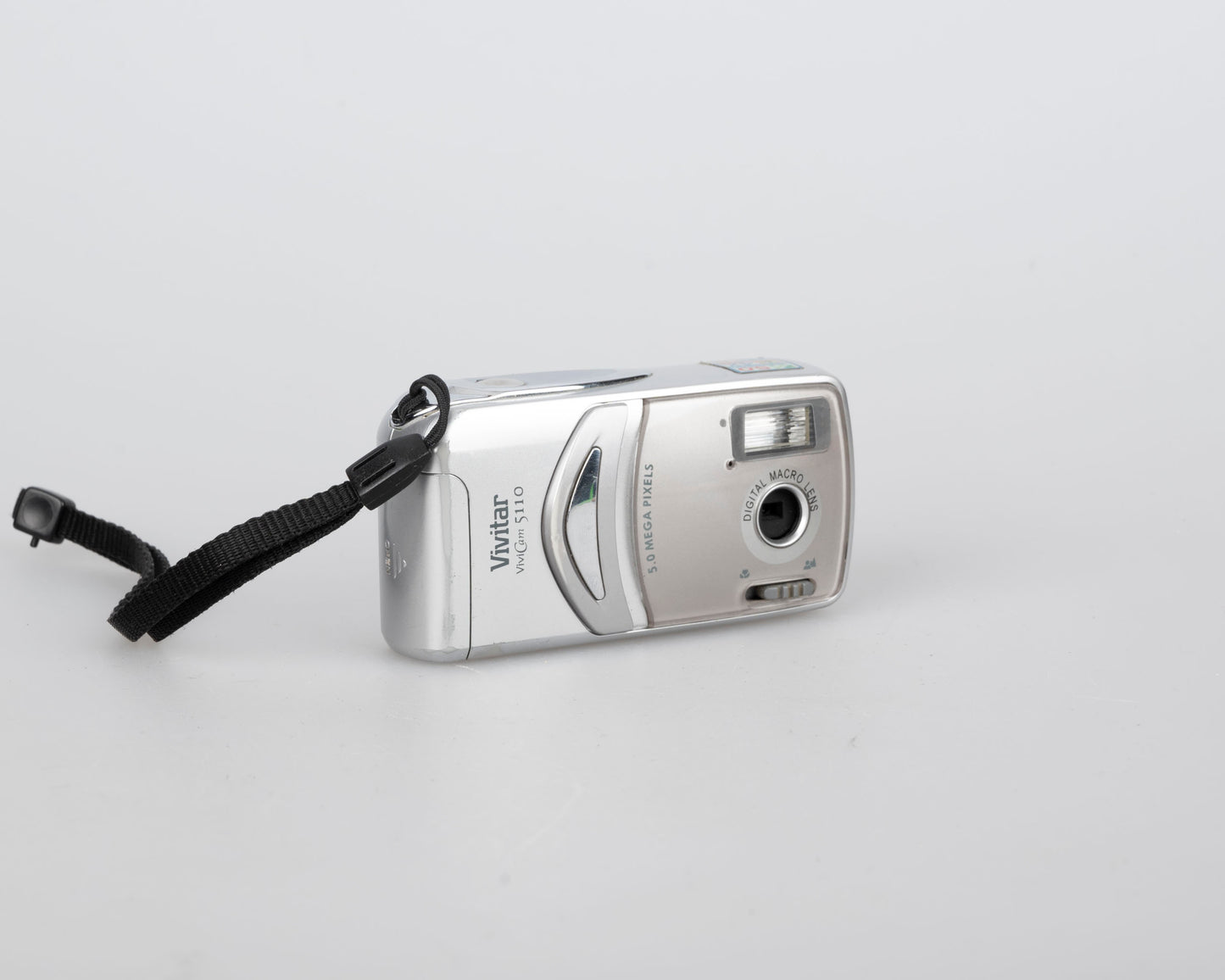 Vivitar Vivicam 5110 5 MP sensor digicam w/ USB cable (uses AA batteries + SD cards)