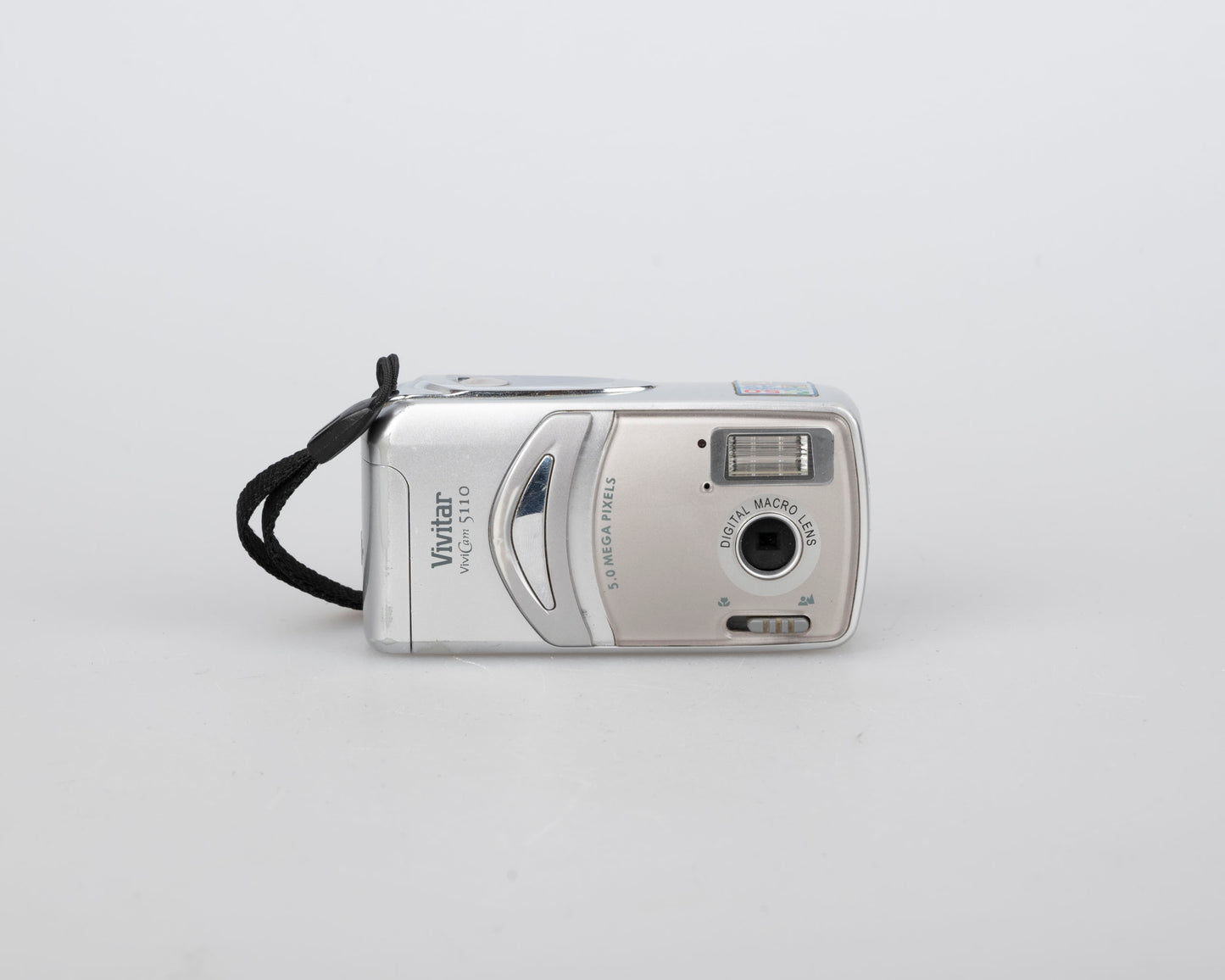 Vivitar Vivicam 5110 5 MP sensor digicam w/ USB cable (uses AA batteries + SD cards)
