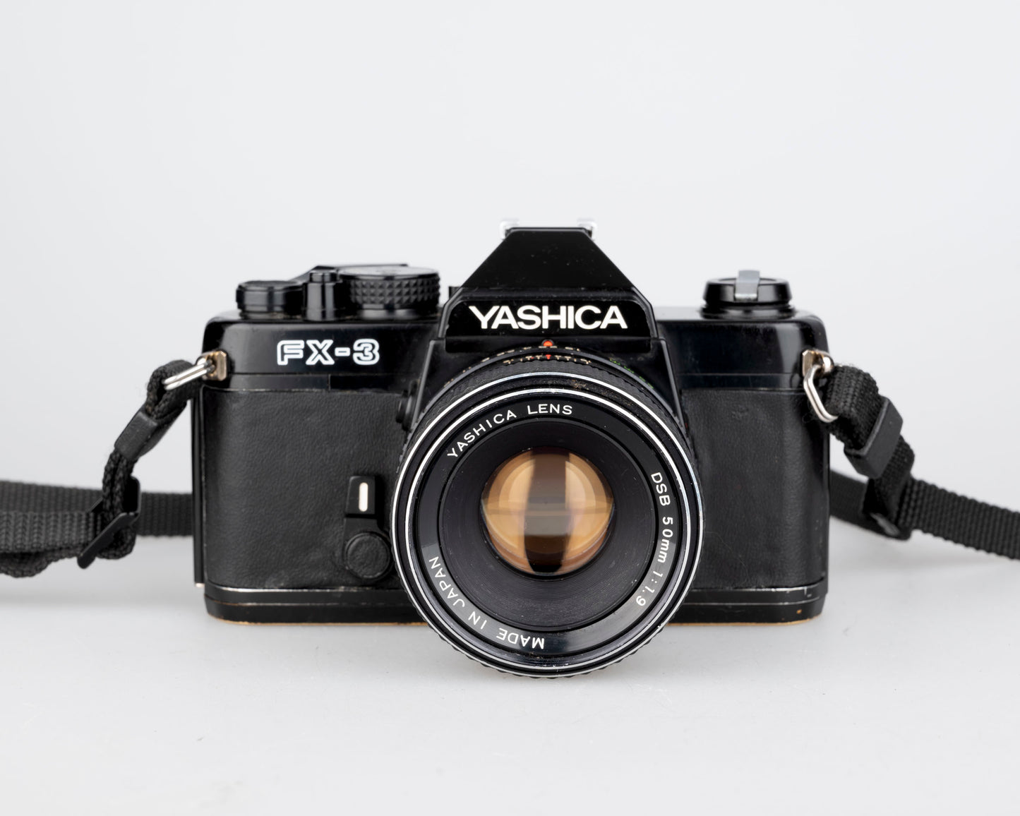 Reflex Yashica FX-3 35 mm avec objectif 50 mm f1.9 (série 287813)