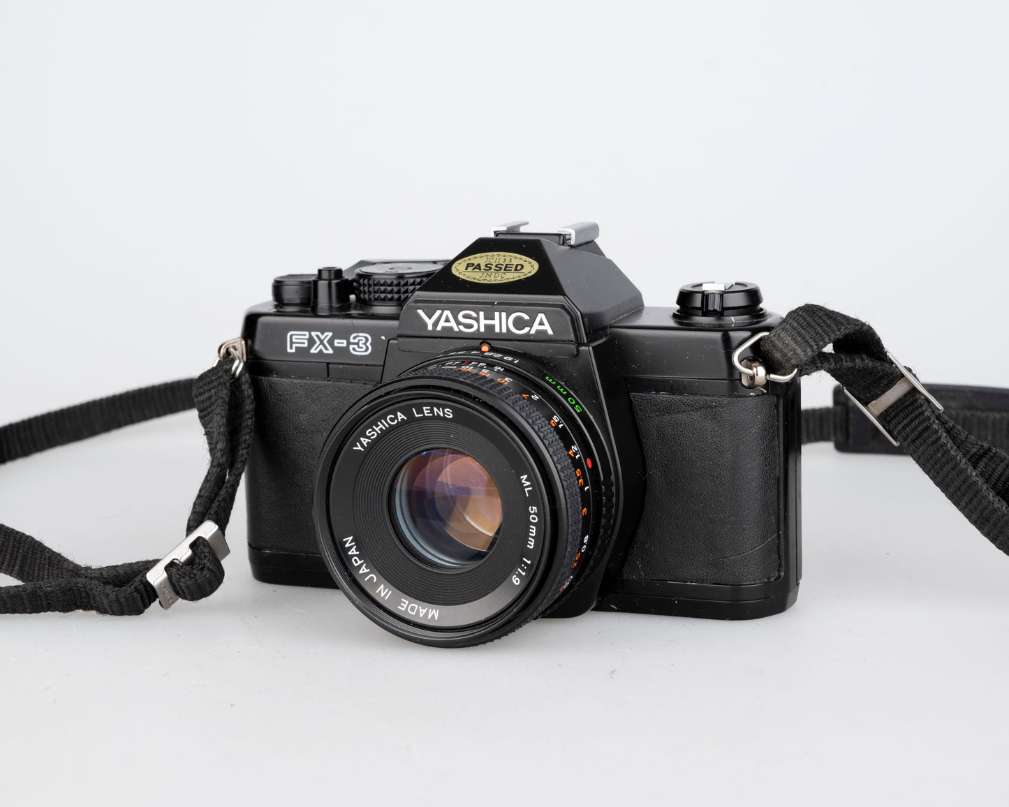 Reflex Yashica FX-3 35 mm avec objectif 50 mm f1.9 (série 924481)