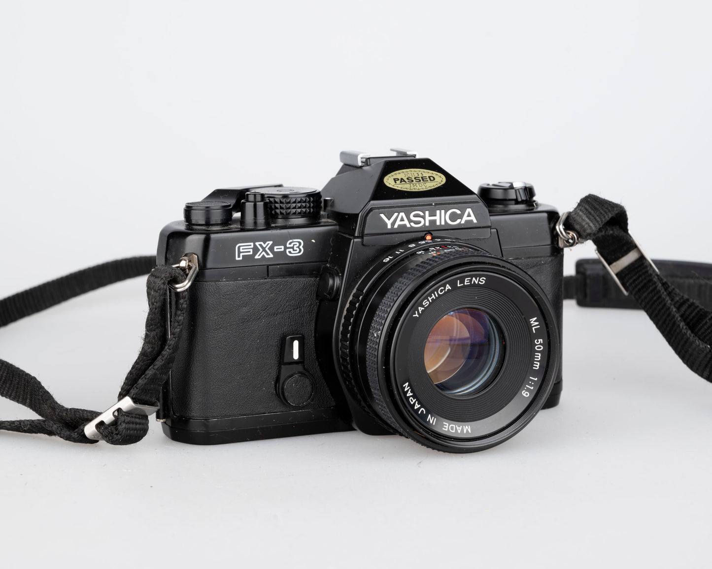 Reflex Yashica FX-3 35 mm avec objectif 50 mm f1.9 (série 924481)