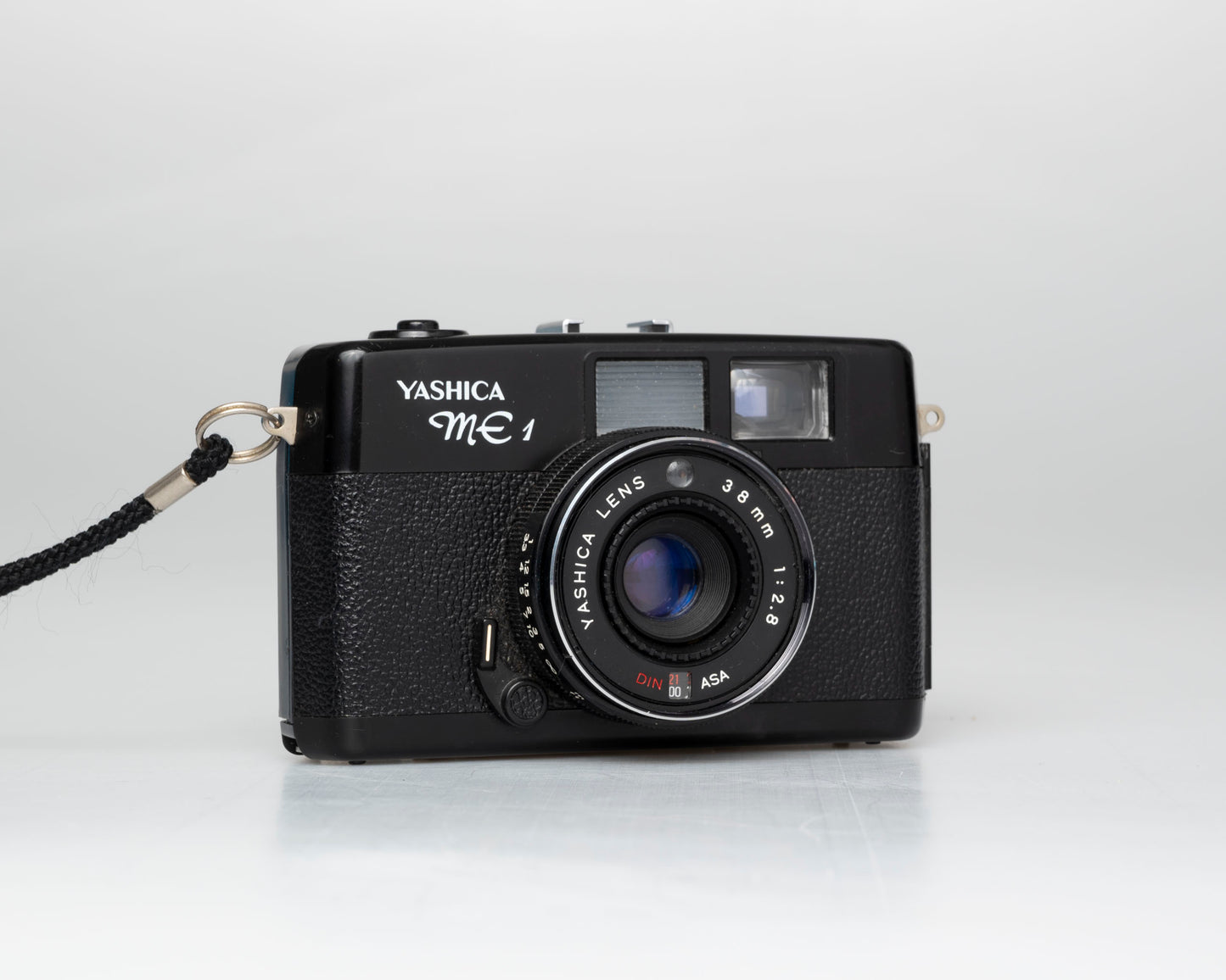 Yashica ME-1 35mm viewfinder camera w/ CS-10 flash (serial 059277) | film🎞tested