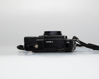 Yashica Auto Focus S 35mm point-and-shoot camera (serial 5036527) | film🎞tested