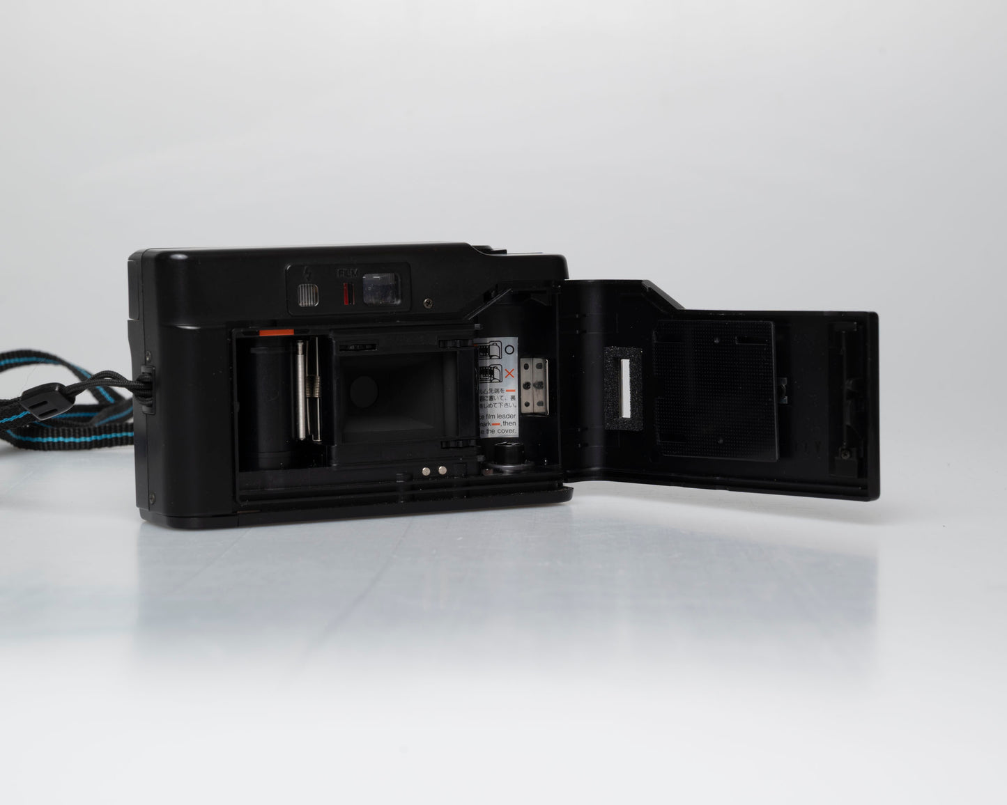 Yashica Auto Focus Motor II 35mm point-and-shoot camera w/ case (serial 5256024)