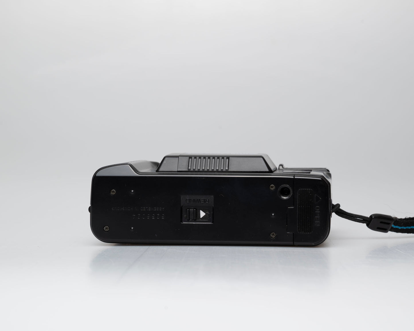 Yashica Auto Focus Motor II 35mm point-and-shoot camera w/ case (serial 5256024)