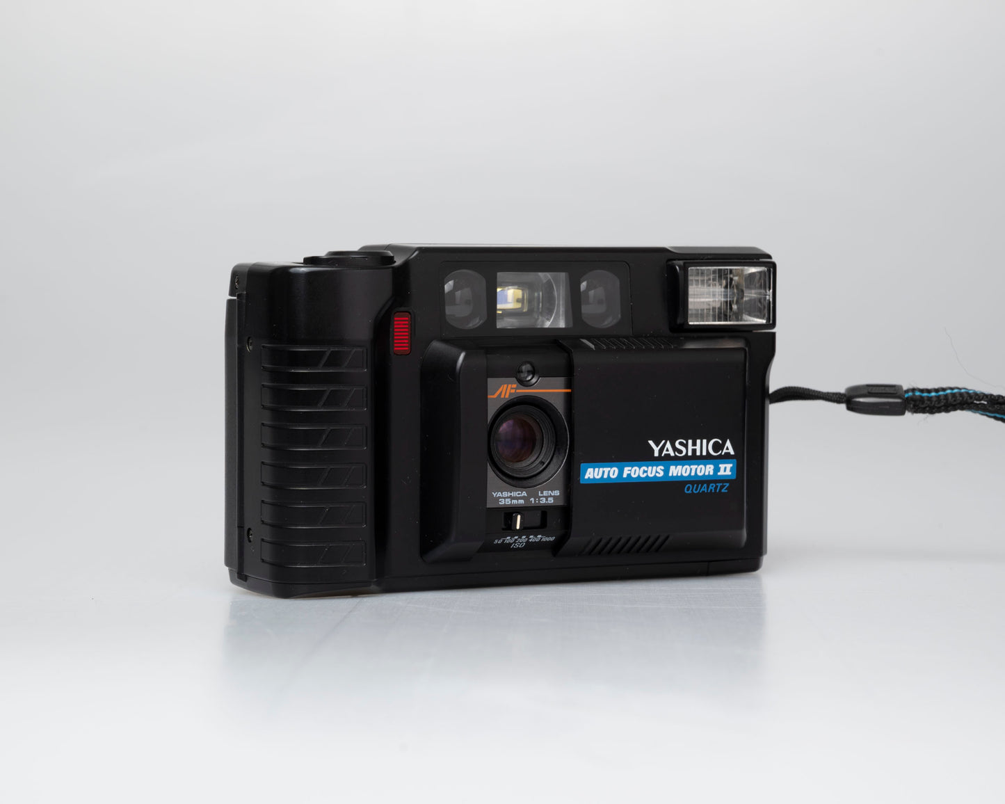 Yashica Auto Focus Motor II 35mm point-and-shoot camera w/ case (serial 5256024)