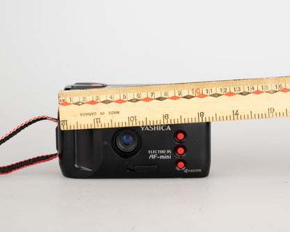 Appareil photo argentique 35 mm Yashica Electro 35 AF-Mini avec étui (série 028520)